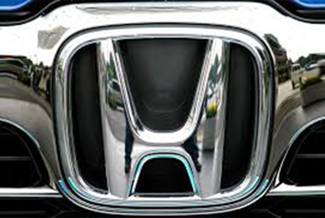 fiber lazer kesim metal otomotiv parcası