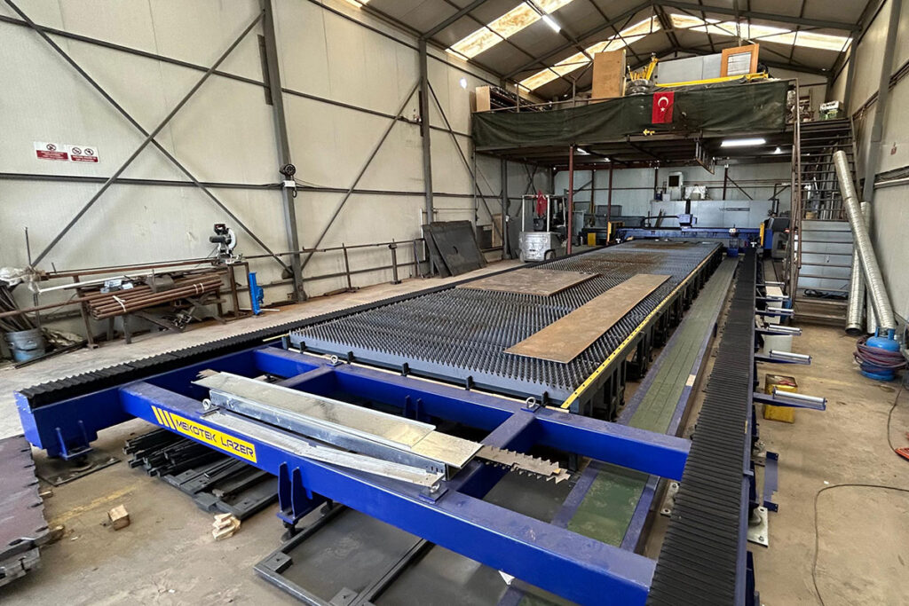 FLO 30120 PRO 20 KW Plazma Type Fiber Lazer